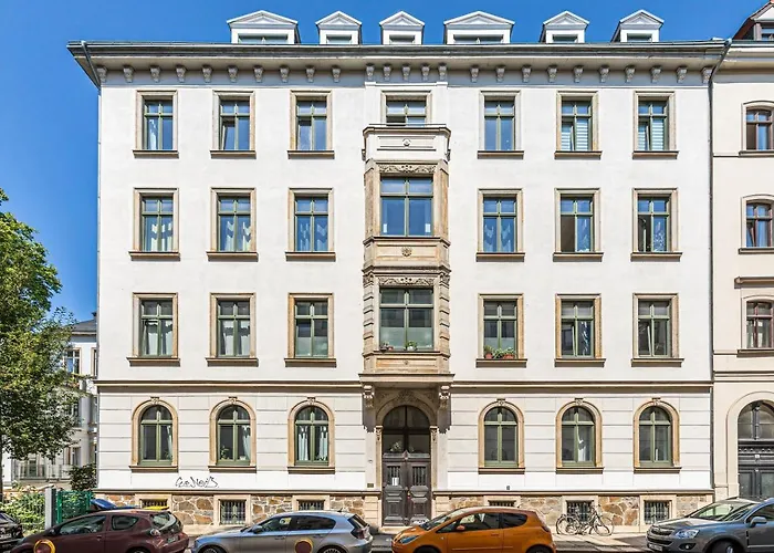 Luxury Style 2 Room Apartment By R&L In Centre